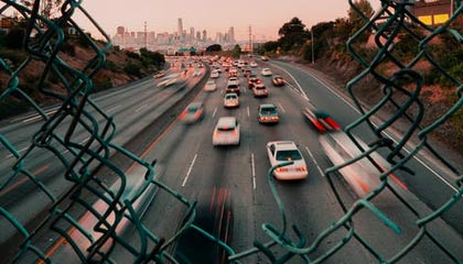 JIU YOU GAME-杨瀚森多次封盖对手成为内线防守核心，杨翰林简介